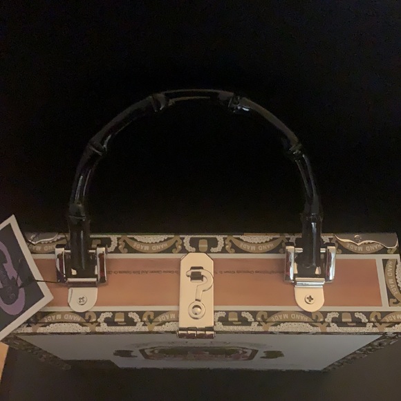 Cigar Box Purse - Picture 3 of 7